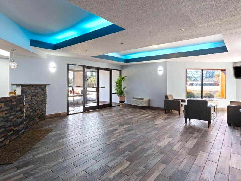 Baymont by Wyndham Creedmoorの写真