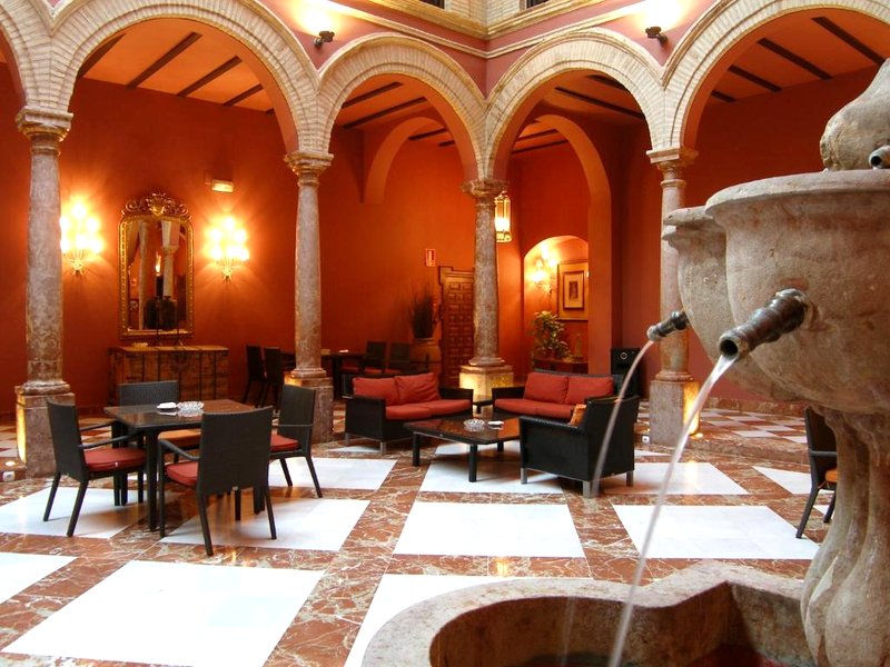 Hotel Santo Domingo Lucenaの写真
