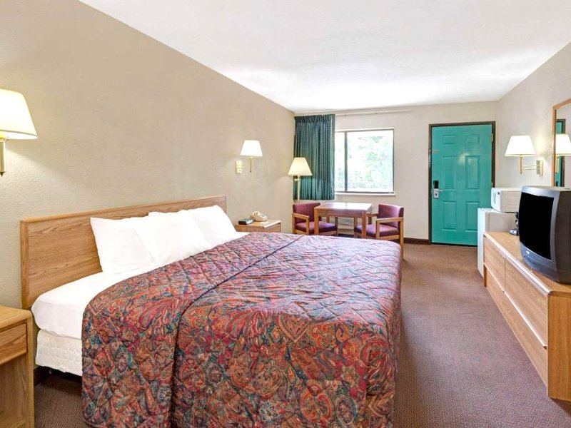 Days Inn by Wyndham Espanolaの写真
