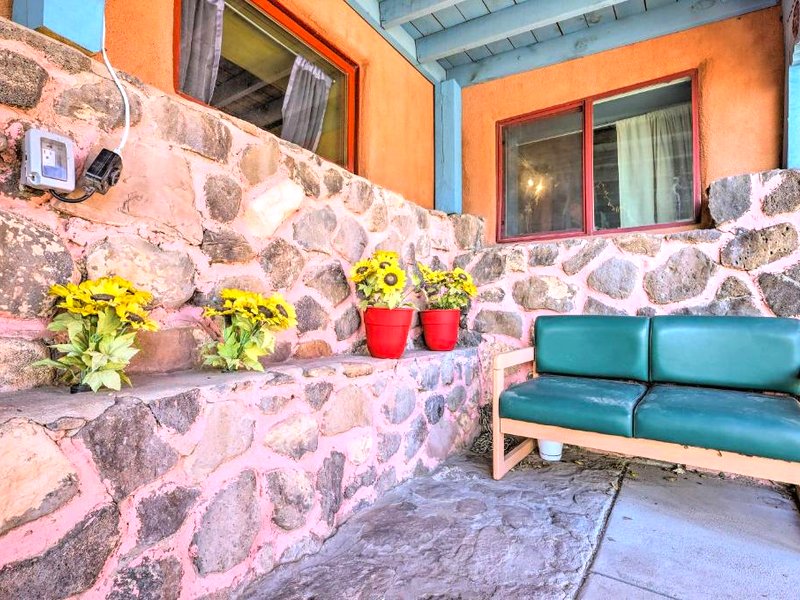 Artsy Santa Cruz Apartment with Shared Fire Pit!の写真