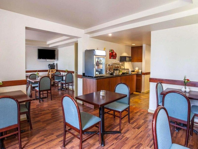 Quality Inn & Suites Everettの写真