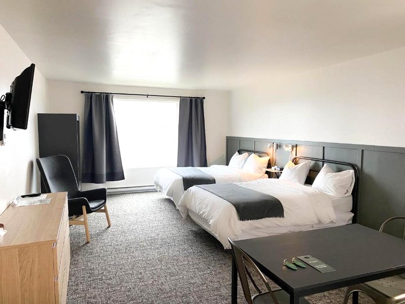 The Bayview Motel - Fort Frances, ON - Lakeside Motelの写真