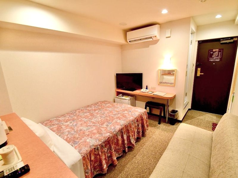 姫路駅前ユニバーサルホテル南口 (Himeji Station Universal Hotel south exit)の写真