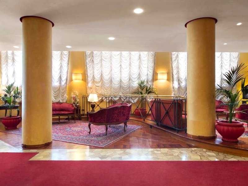 Hotel De Parisの写真