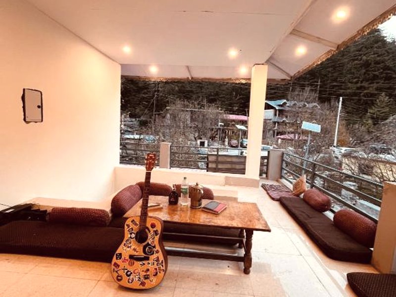 Skyard Hostel Harshil Valleyの写真