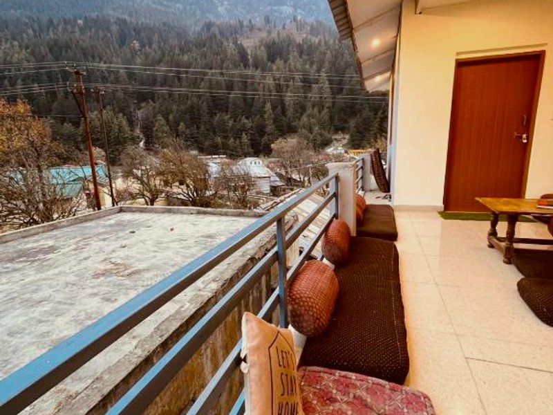 Skyard Hostel Harshil Valleyの写真
