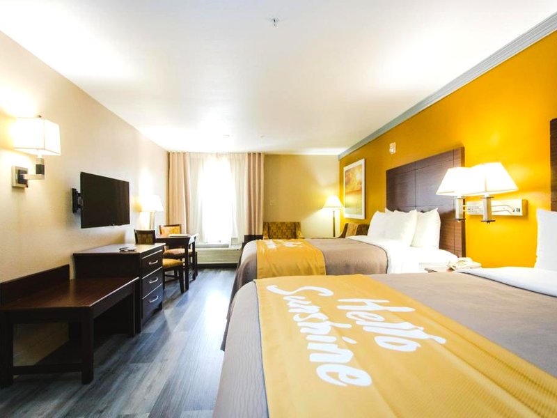 Days Inn by Wyndham Rosenbergの写真