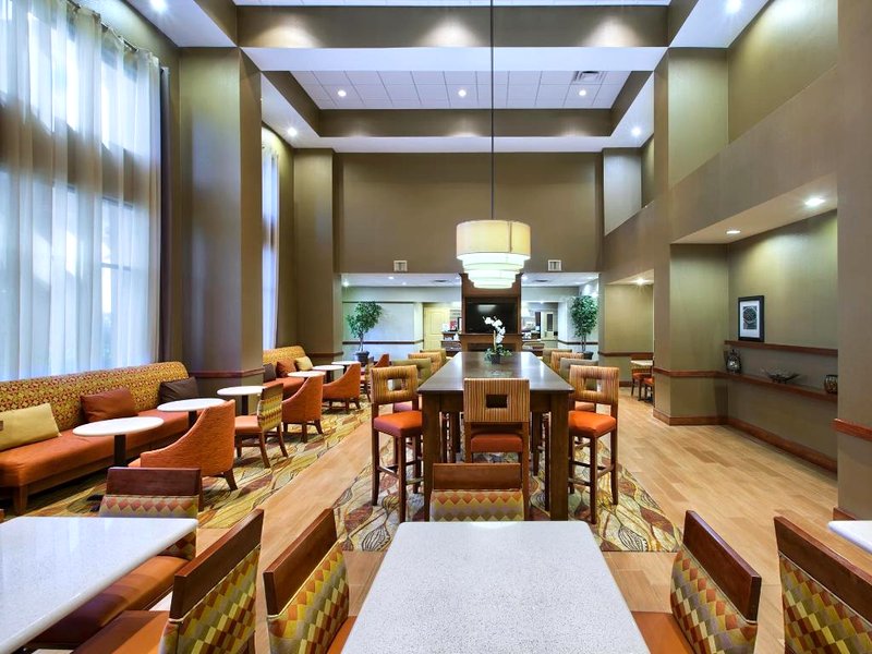Hampton Inn & Suites Houston - Rosenbergの写真