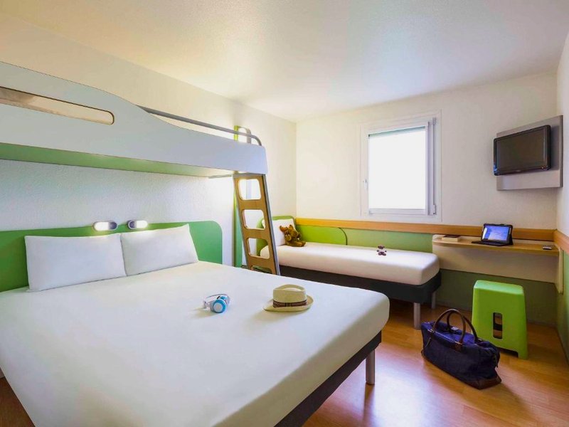 イビス バジェット マルヌ ラ ヴァレ ポントー コンボー (ibis budget Marne-la-Vallée Pontault-Combault)の写真