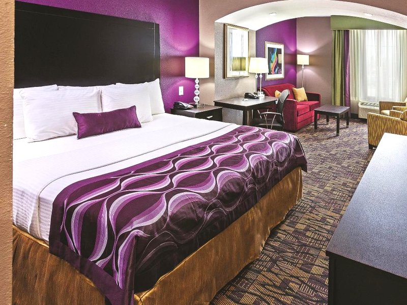 La Quinta Inn & Suites by Wyndham Jourdanton - Pleasantonの写真