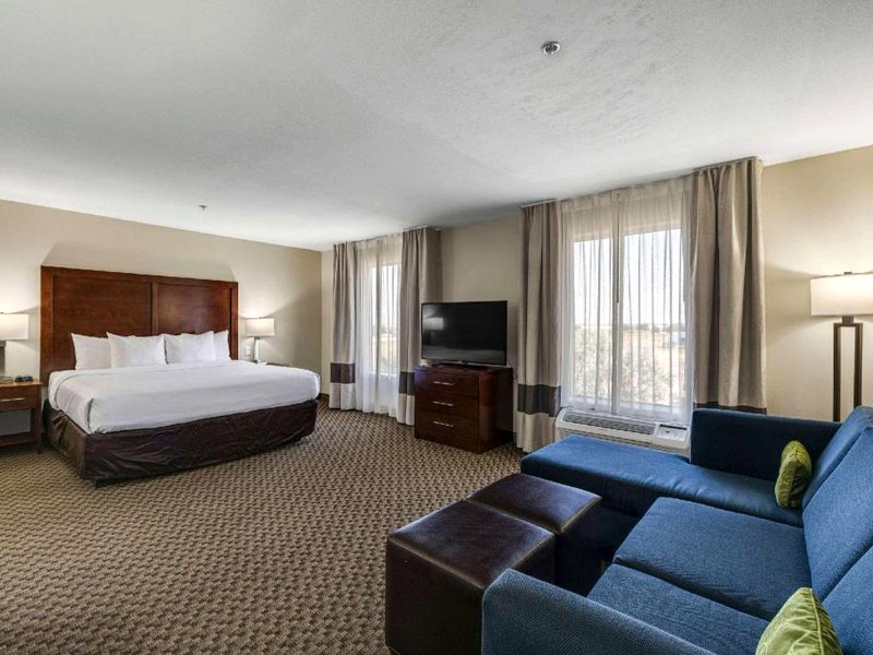 コンフォート イン&スイーツ ローガン ニア ユニバーシティ (Comfort Inn & Suites Logan Near University)の写真
