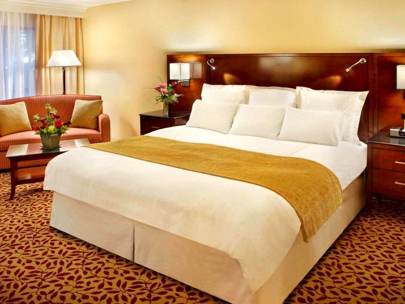 トランブル マリオット シェルトン (Trumbull Marriott Shelton)の写真