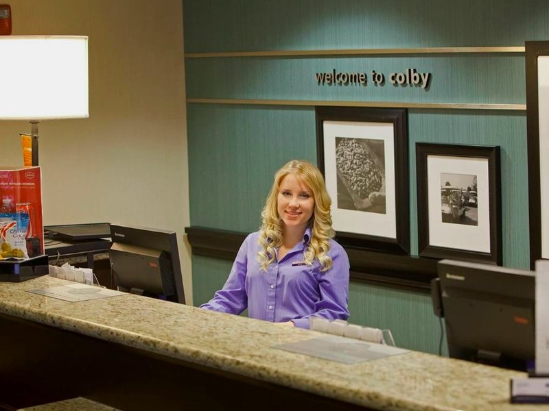 ハンプトン イン コルビー (Hampton Inn Colby)の写真