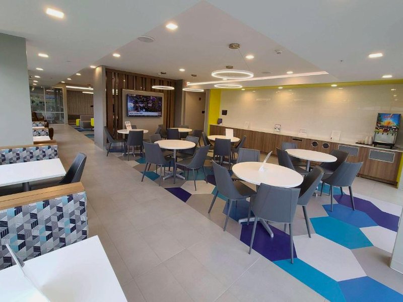 Microtel Inn & Suites by Wyndham Milfordの写真