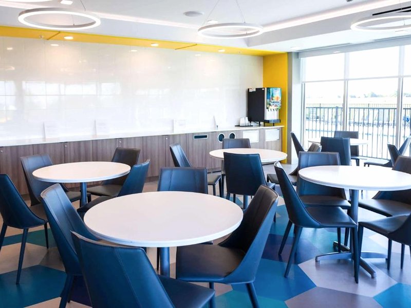 Microtel Inn & Suites by Wyndham Milfordの写真