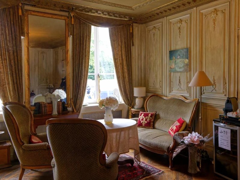 シャトー デュ フォー ドゥ ヴォー (Chateau Du Four De Vaux)の写真