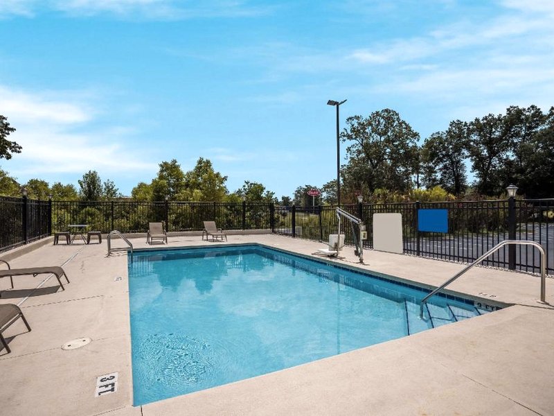 Comfort Inn & Suites Midway - Tallahassee Westの写真