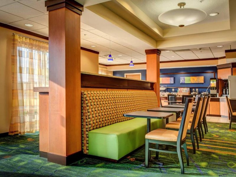 フェアフィールド イン&スイーツ インディアナポリス ノーブルズビル (Fairfield Inn & Suites Indianapolis Noblesville)の写真