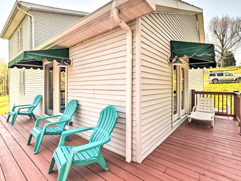 Cadiz Abode with Decks, Fire Pit, and Lake Accessの写真