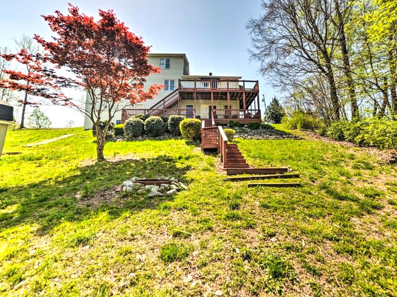 Cadiz Abode with Decks, Fire Pit, and Lake Accessの写真