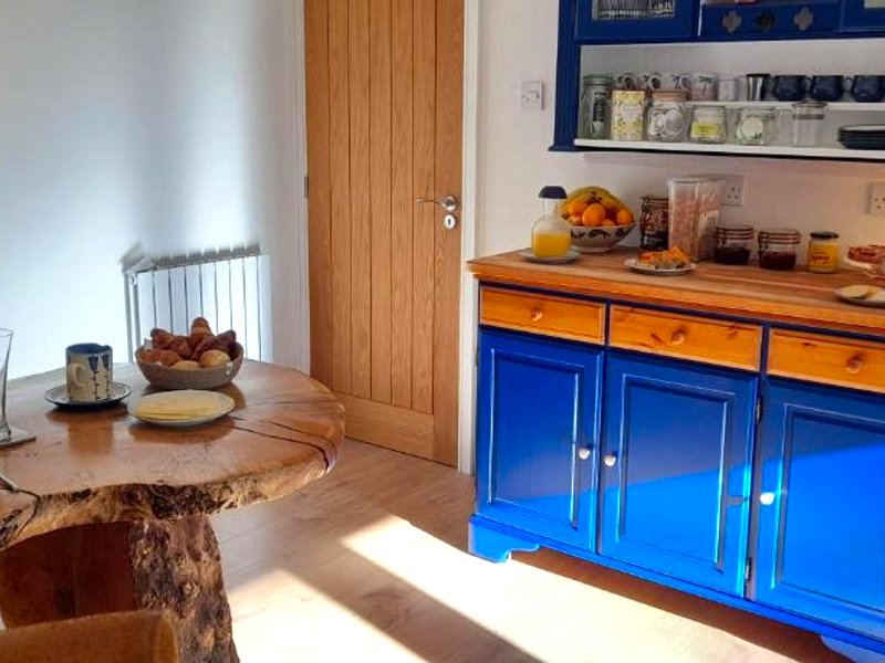 21KR Bed and Breakfast, close to beach, town centre and golfの写真