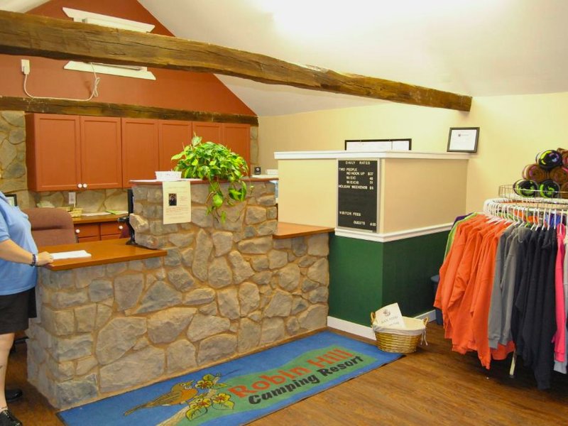 Robin Hill Camping Resort One-Bedroom Cottage 8の写真
