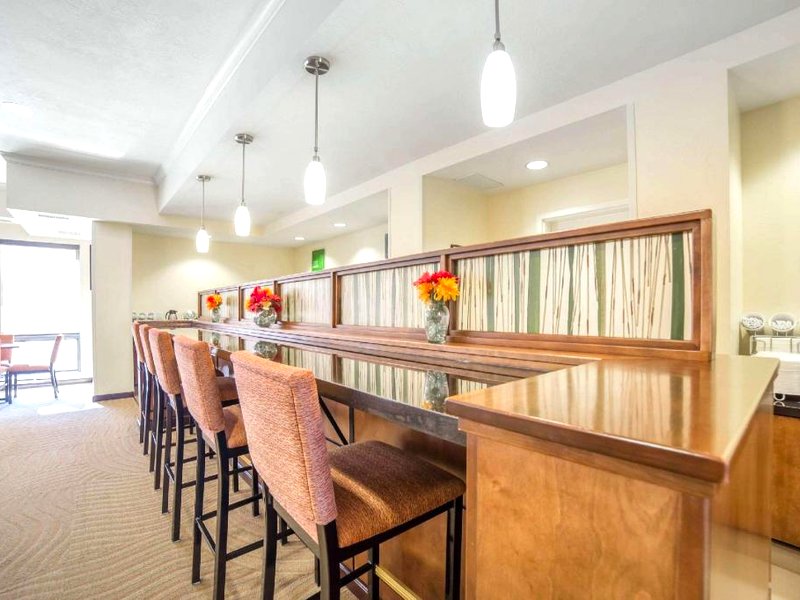コンフォート イン&スイーツ トゥーイル ソルト レイク シティ (Comfort Inn & Suites Tooele-Salt Lake City)の写真