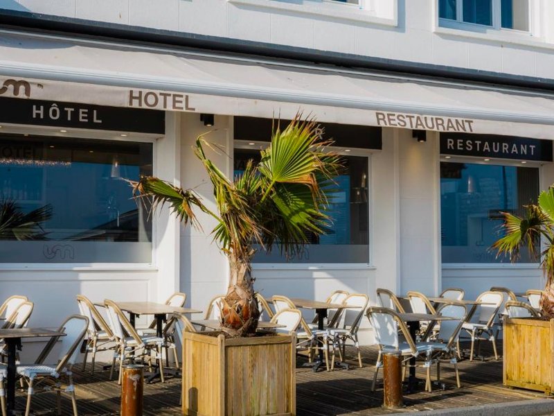 Le Grand Hotel de la Marine "face a la mer"の写真