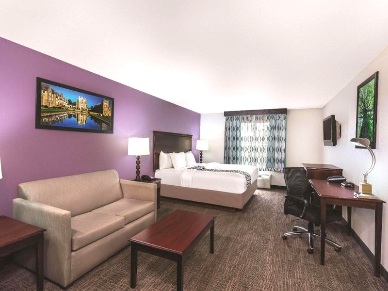 La Quinta Inn & Suites by Wyndham Romeの写真