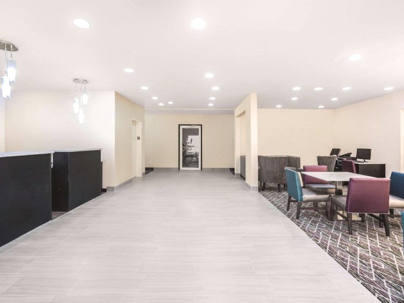 La Quinta Inn & Suites by Wyndham Romeの写真