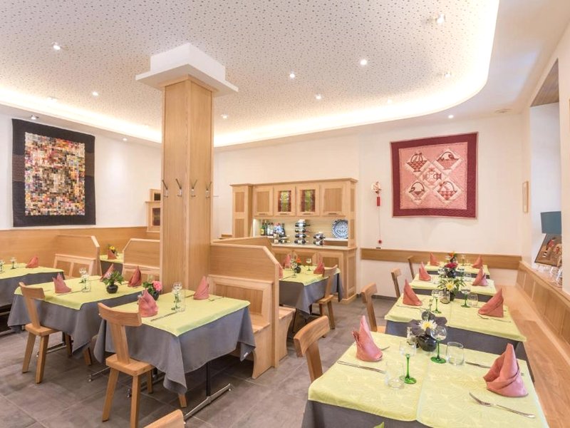 HOTEL RESTAURANT COLLINの写真