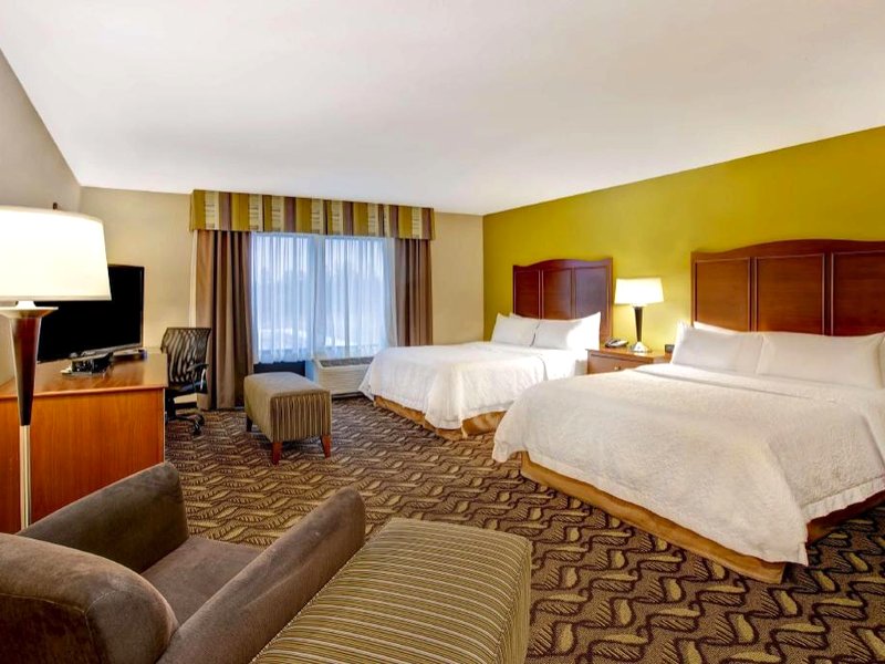 Hampton Inn-DeKalb (Near the University)の写真