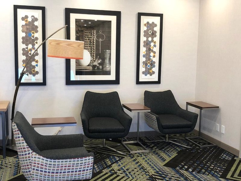 ホリデイ イン エクスプレス ＆ スイーツ ハリファックス エアポート バイ IHG (Holiday Inn Express & Suites Halifax Airport By IHG)の写真