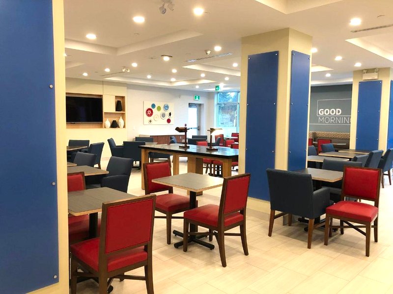 ホリデイ イン エクスプレス ＆ スイーツ ハリファックス エアポート バイ IHG (Holiday Inn Express & Suites Halifax Airport By IHG)の写真