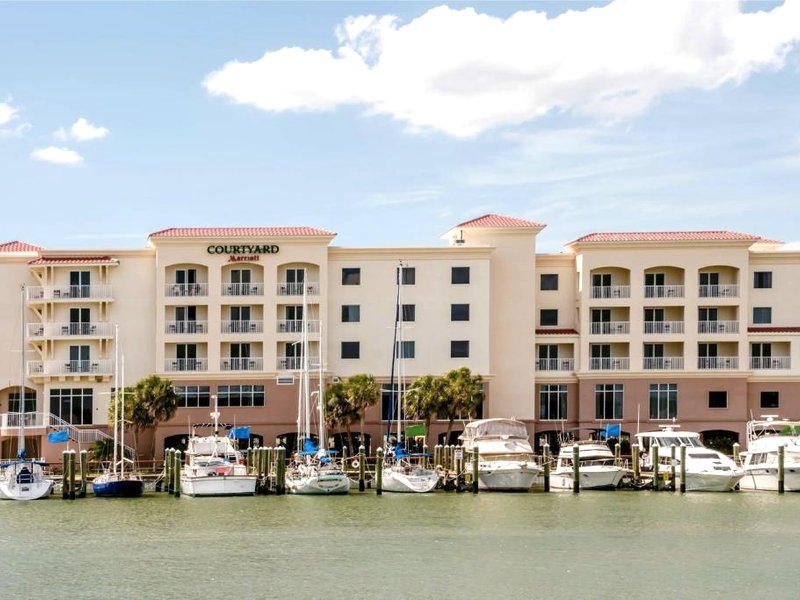 コートヤード セント ピーターズバーグ クリアウォーター/マデイラ ビーチ (Courtyard St. Petersburg Clearwater/Madeira Beach)の写真
