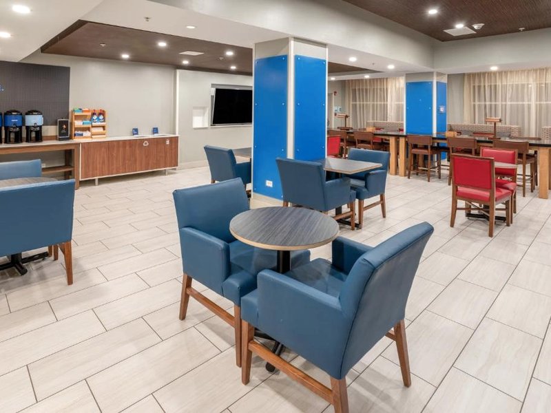 Holiday Inn Express Hotel & Suites Salisbury - Delmar By IHGの写真