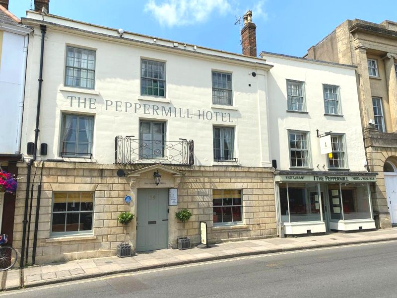 The Peppermill Town House Hotel and Restaurantの写真
