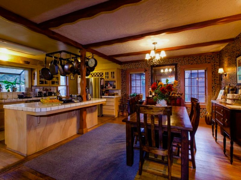 ストロベリー バレー イン (Strawberry Valley Inn)の写真