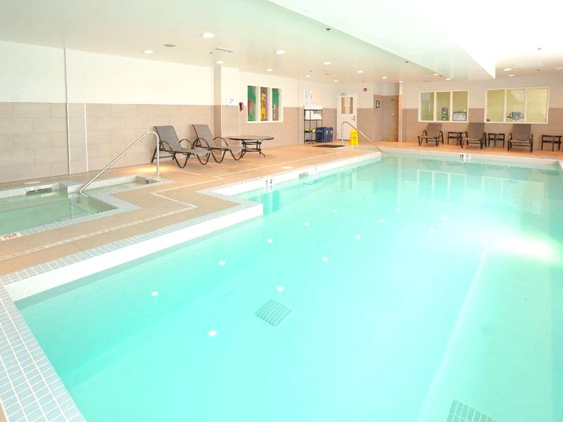Fairfield Inn & Suites Airdrieの写真