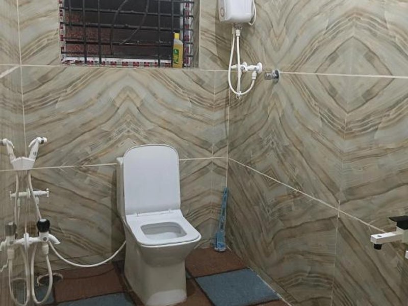 ［チトラドゥルガ］一軒家（m²）｜ 1ベッドルーム／1バスルーム (Furnished single room with attached toilet)の写真
