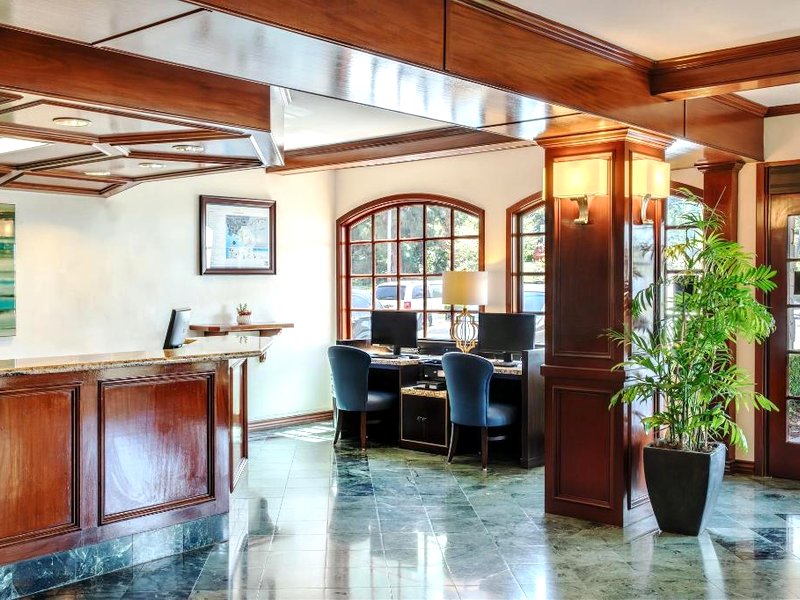 エアレス スイーツ ダイアモンドバー (Ayres Suites Diamond Bar)の写真