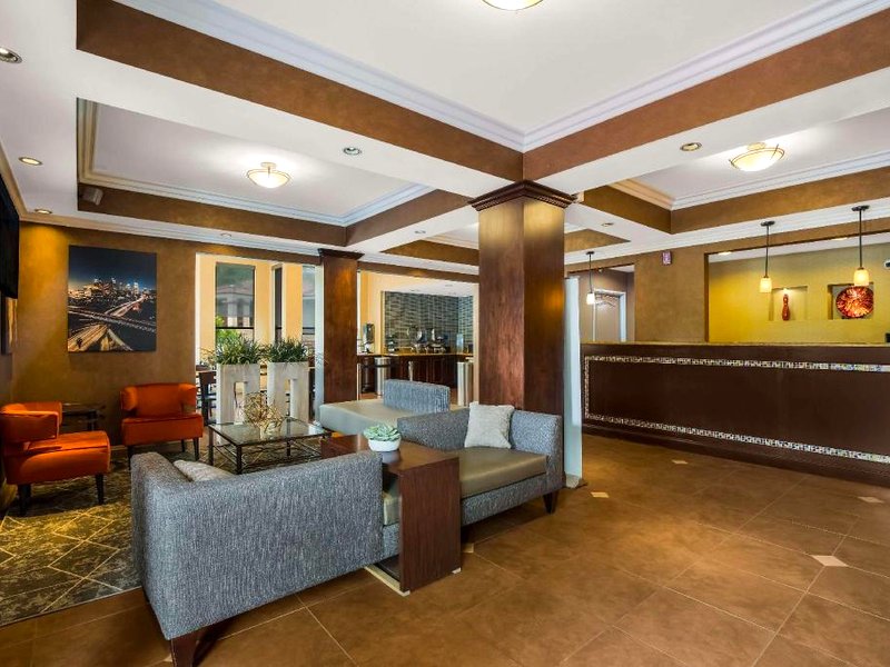 Best Western Diamond Bar Hotel & Suitesの写真