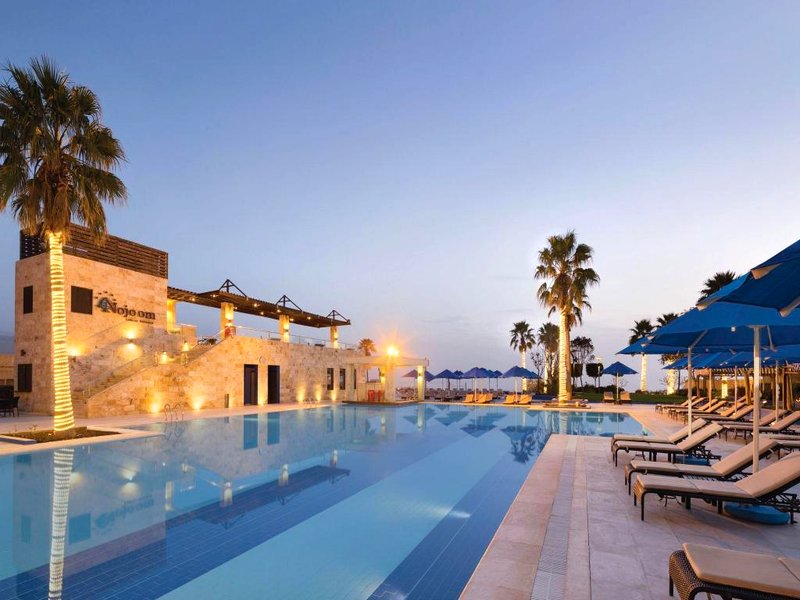 ラマダ リゾート デッド シー (Ramada Resort Dead Sea)の写真