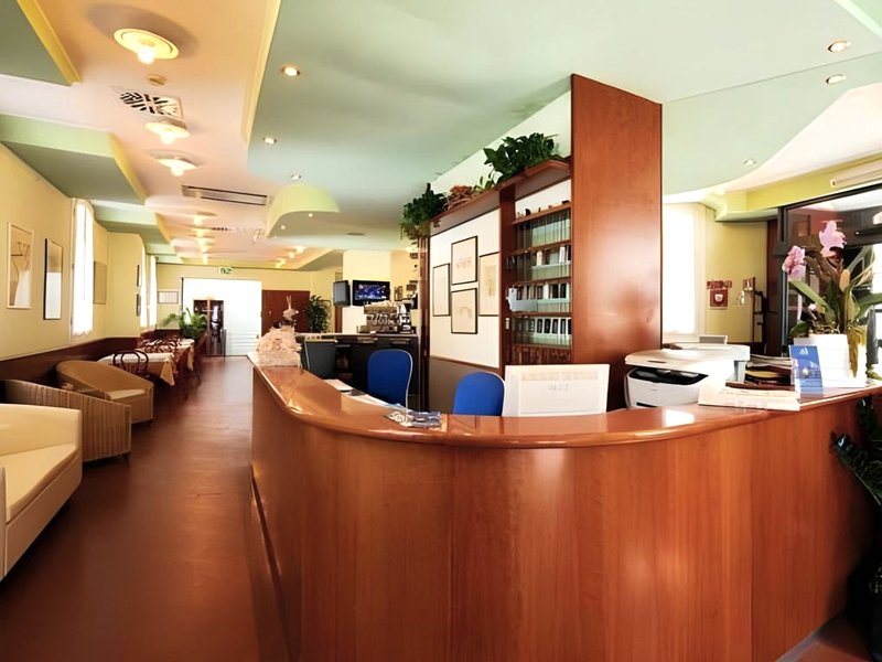 ホテル ズィオ イモラ (Hotel Zio Imola)の写真