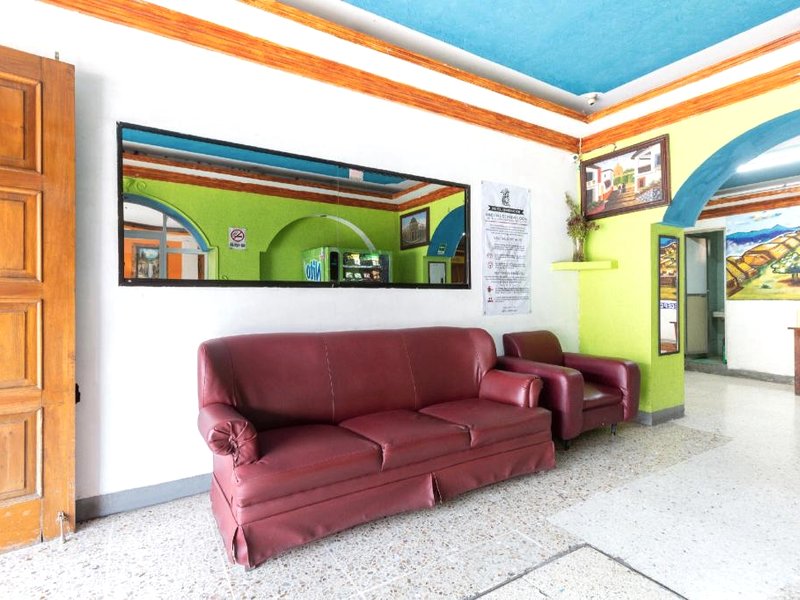 オヨ ホテル エンペラドール (OYO Hotel Emperador, Oaxaca)の写真