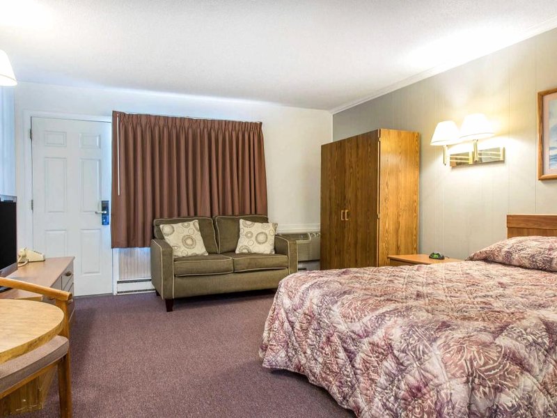 ロードウェイ イン ウォーターフォード ニュー ロンドン (Rodeway Inn Waterford - New London)の写真