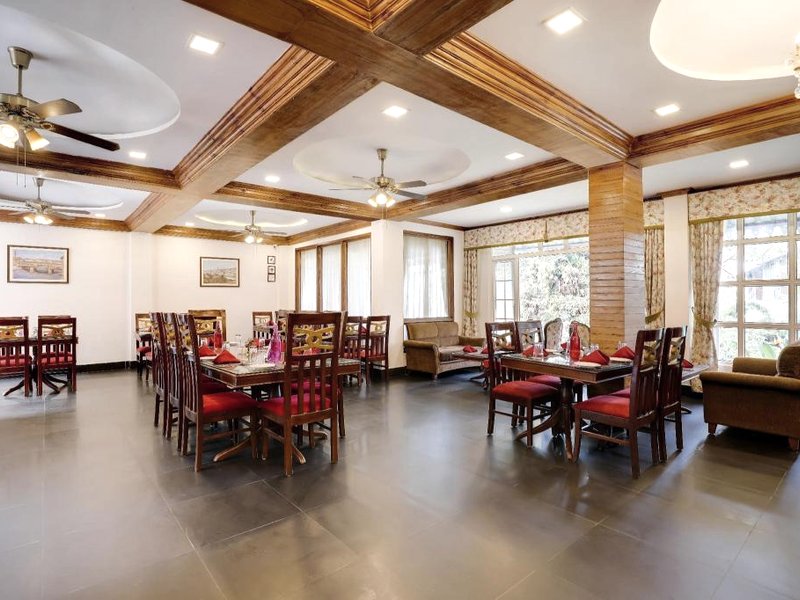 サミット バーサーナ リゾート & スパ (Summit Barsana Resort & Spa)の写真