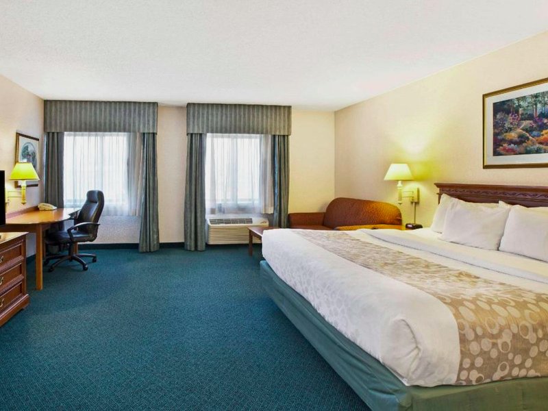 ラ キンタ イン バイ ウィンダム デトロイト カントン (La Quinta Inn by Wyndham Detroit Canton)の写真