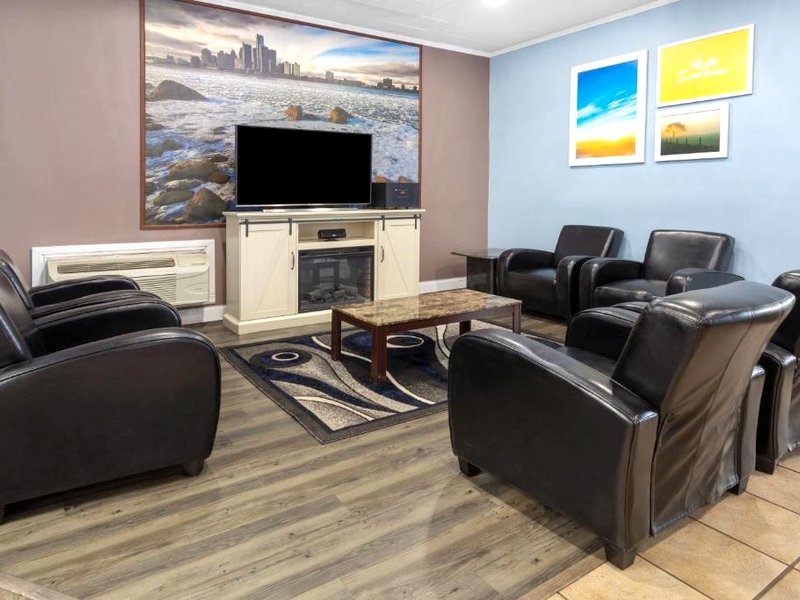Travelodge by Wyndham Livonia/Canton/Novi Detroit Areaの写真