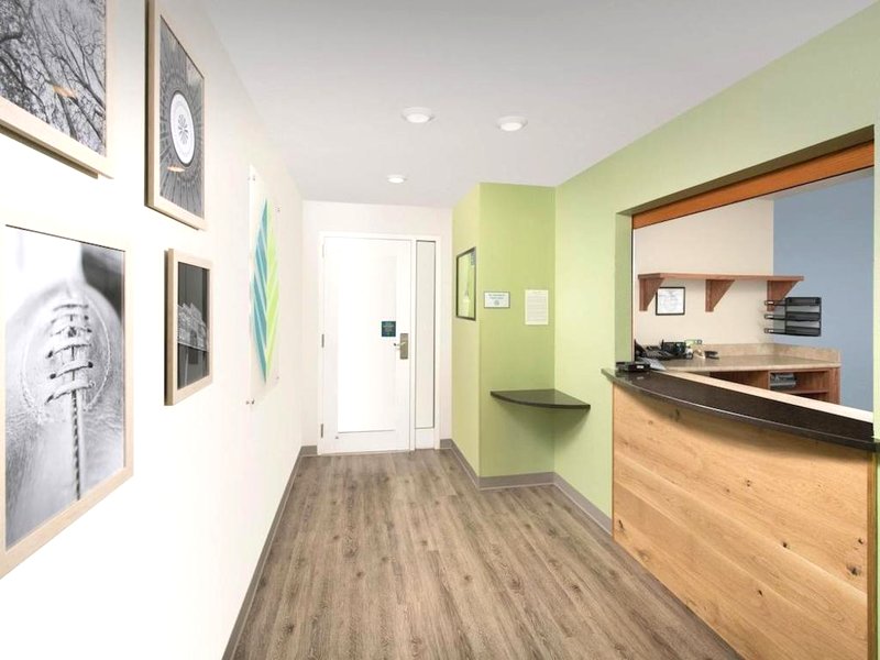 WoodSpring Suites St Louis Arnoldの写真